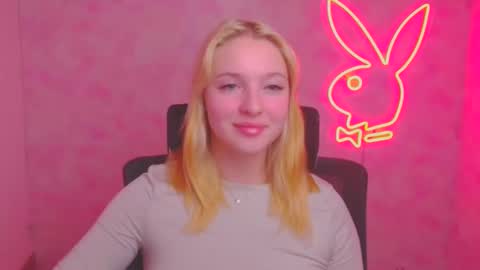 Melanie online show from October 8, 6:00 am