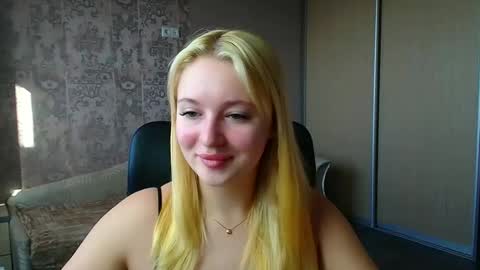 Melanie online show from March 14, 12:54 pm