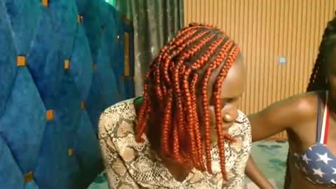 Milah online show from November 11, 4:29 pm