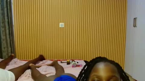 Milah online show from November 25, 4:45 am