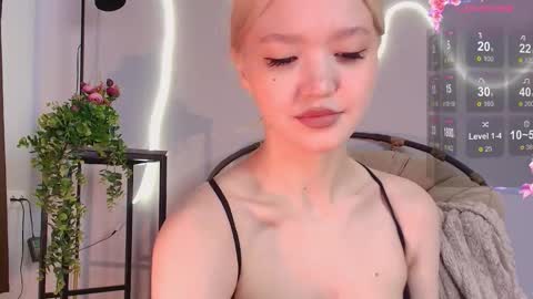 Kim online show from September 18, 5:09 am