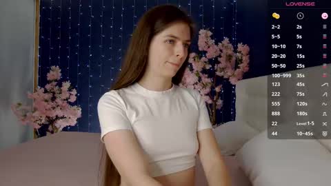 Snapshot of _mirror_girl chatting on September 12, 6:46 am Victoria online show from September 12, 6:46 am