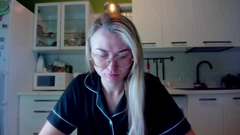 Eva online show from February 3, 5:29 am