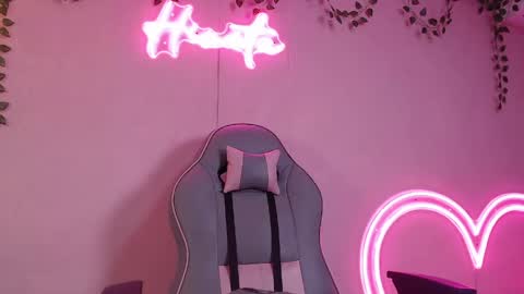 Hinata 3 online show from April 24, 1:24 pm