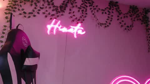 Hinata 3 online show from May 14, 1:18 pm