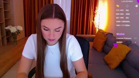 Mia online show from October 23, 7:29 am