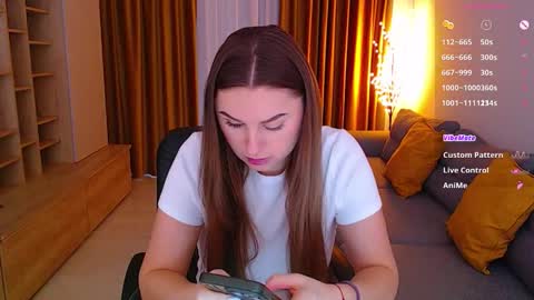 Mia online show from February 1, 8:02 am