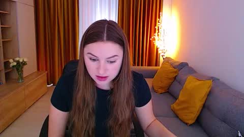 Snapshot of _miss_mia chatting on March 10, 10:31 am Mia online show from March 10, 10:31 am