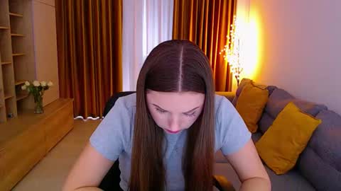 Snapshot of _miss_mia chatting on March 12, 10:10 am Mia online show from March 12, 10:10 am