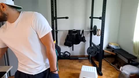 BENJI online show from October 2, 6:53 am