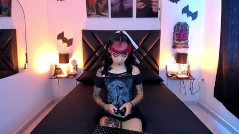 mizuki  online show from November 5, 3:01 pm