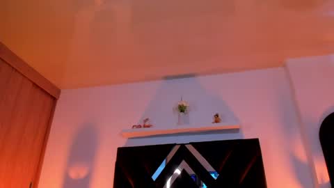 mizuki  online show from May 11, 4:04 pm