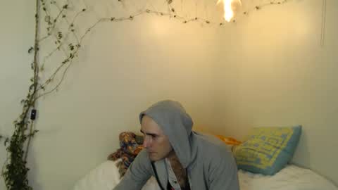 Snapshot of _mobius_ chatting on April 2, 6:55 am mobius online show from April 2, 6:55 am