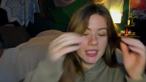 Snapshot of _modestmouse chatting on November 25, 2:44 am mouse online show from November 25, 2:44 am