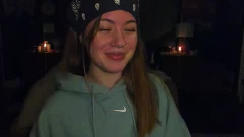 Snapshot of _modestmouse chatting on January 15, 3:22 am mouse online show from January 15, 3:22 am