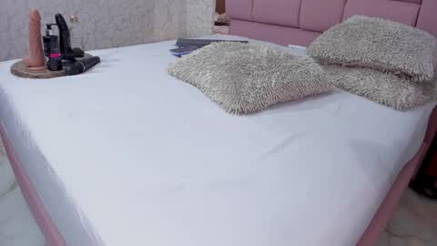 _molly_rosse_ online show from December 19, 7:29 pm