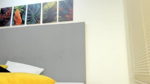 Snapshot of _molly_rosse_ chatting on October 13, 12:16 pm _molly_rosse_ online show from October 13, 12:16 pm