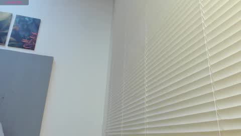 Snapshot of _molly_rosse_ chatting on October 23, 12:04 pm _molly_rosse_ online show from October 23, 12:04 pm