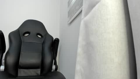 _molly_rosse_ online show from May 12, 11:51 am