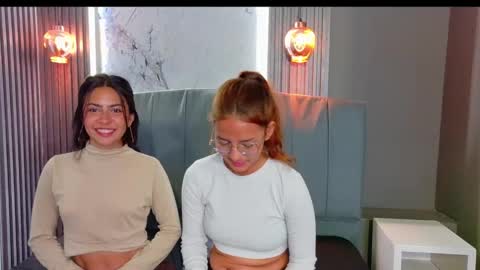 Snapshot of _mollyy chatting on November 24, 2:17 pm Molly online show from November 24, 2:17 pm