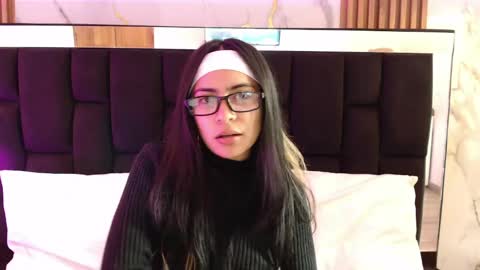 Molly online show from May 2, 2:33 pm