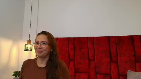 _monaliza_ online show from May 16, 12:15 pm
