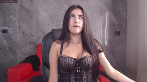 Monserrate online show from October 31, 1:01 pm