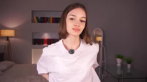 Snapshot of _moonlit_melody_ chatting on February 24, 1:20 pm Margo online show from February 24, 1:20 pm