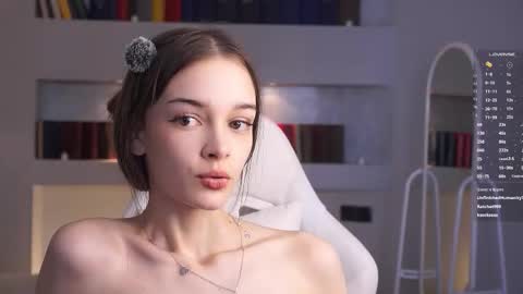 Snapshot of _moonlit_melody_ chatting on March 18, 6:16 am Margo online show from March 18, 6:16 am