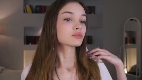 Snapshot of _moonlit_melody_ chatting on March 24, 6:35 pm Margo online show from March 24, 6:35 pm