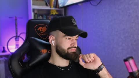 Ask me online show from December 1, 5:13 pm