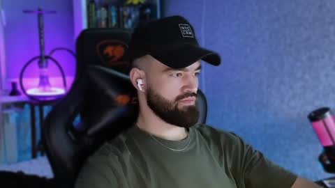 Ask me online show from December 3, 11:02 pm