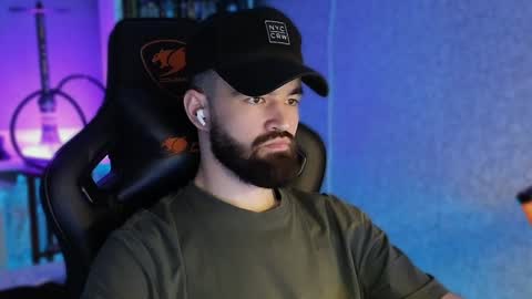 Ask me online show from December 7, 3:52 pm