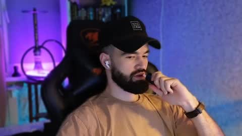 Ask me online show from December 7, 6:59 pm