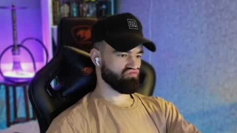 Ask me online show from December 8, 1:35 am