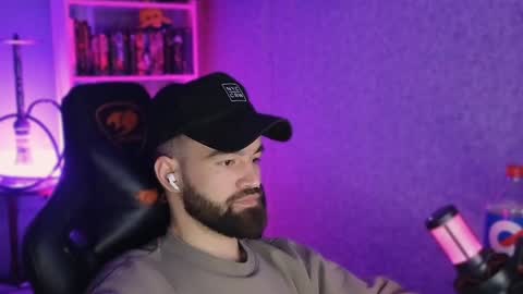 Ask me online show from February 1, 6:40 pm