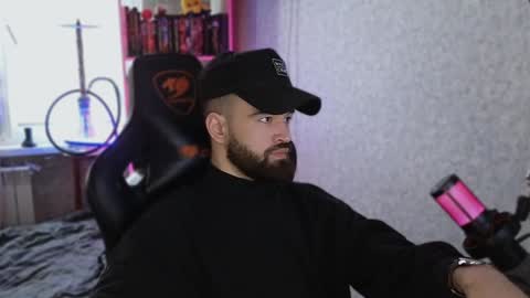 Ask me online show from February 4, 12:00 pm