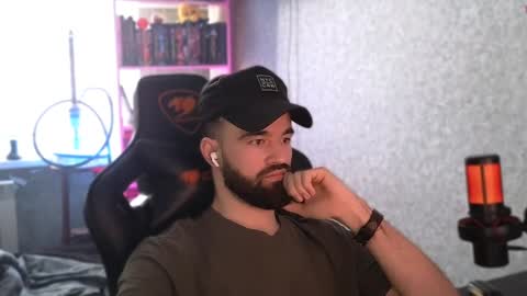 Ask me online show from February 6, 9:32 am