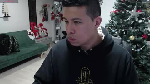 Panda  online show from December 5, 2:09 am