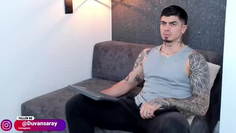 _mrcock_ online show from March 15, 9:43 pm