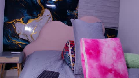 Luna online show from May 7, 3:01 am