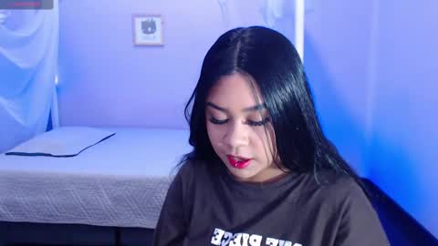 Snapshot of _nahom_ chatting on March 10, 8:15 am nahomi  online show from March 10, 8:15 am