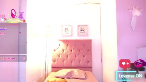 Snapshot of _nahom_ chatting on October 17, 12:47 am nahomi  online show from October 17, 12:47 am