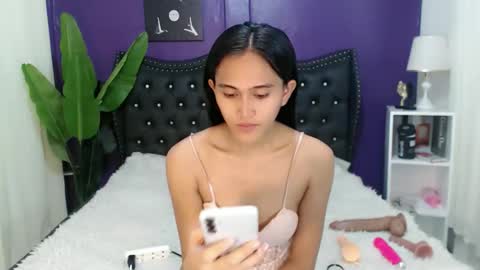 jenny claire online show from May 5, 5:15 am
