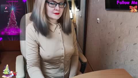 Snapshot of _natali_ chatting on February 5, 10:01 pm MagicWoman online show from February 5, 10:01 pm