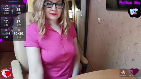 Snapshot of _natali_ chatting on March 6, 6:19 am MagicWoman online show from March 6, 6:19 am