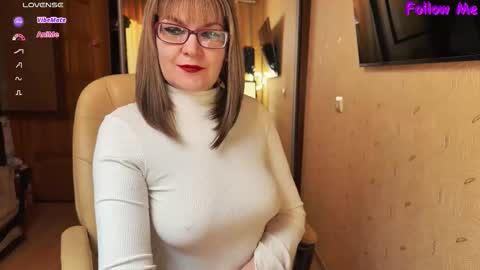 MagicWoman online show from March 15, 7:25 am
