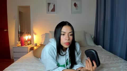 independent model natha online show from February 21, 5:46 am