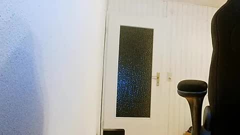 Snapshot of _neverever_ chatting on March 29, 8:42 pm _neverever_ online show from March 29, 8:42 pm