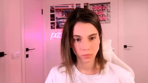 Snapshot of _ni_kiss chatting on March 23, 6:12 pm Nika online show from March 23, 6:12 pm